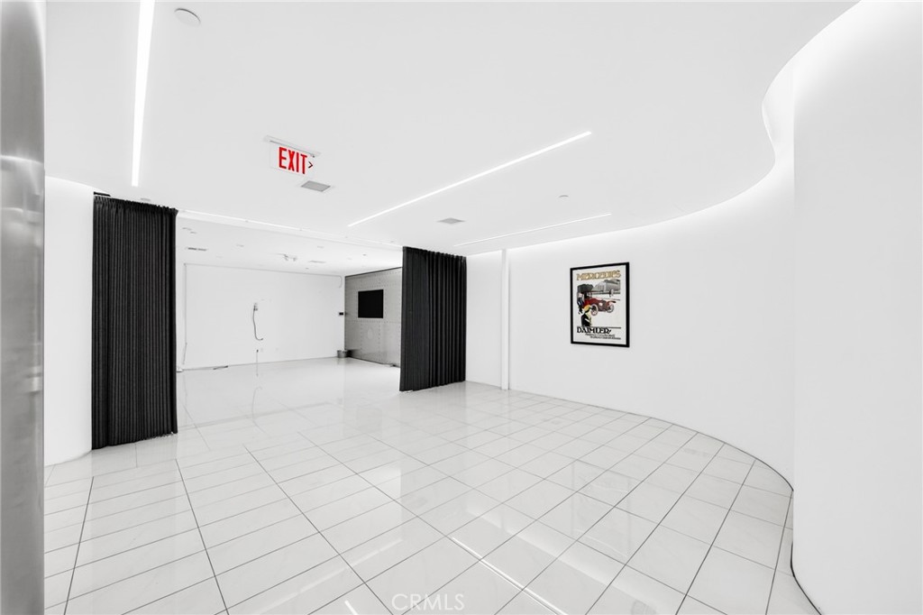 18071 Fitch Property Photo 6