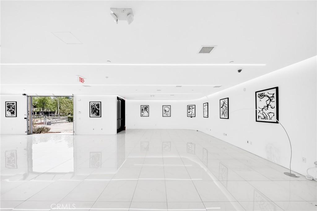 18071 Fitch Property Photo 9