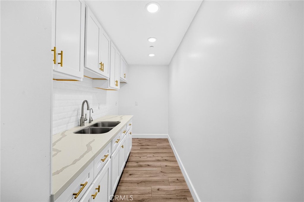 18071 Fitch Property Photo 11
