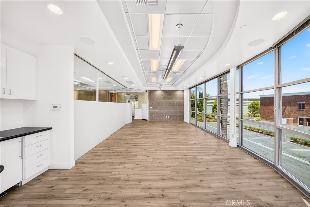 18071 Fitch Property Photo 23