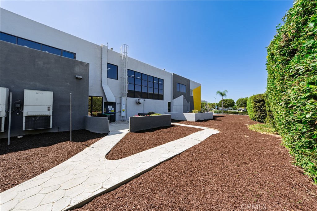 18071 Fitch Property Photo 45