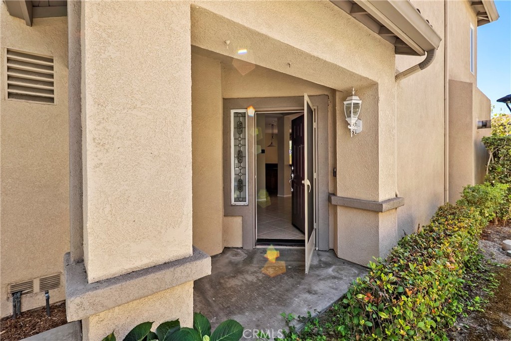 27441 Bonaventure Property Photo 8