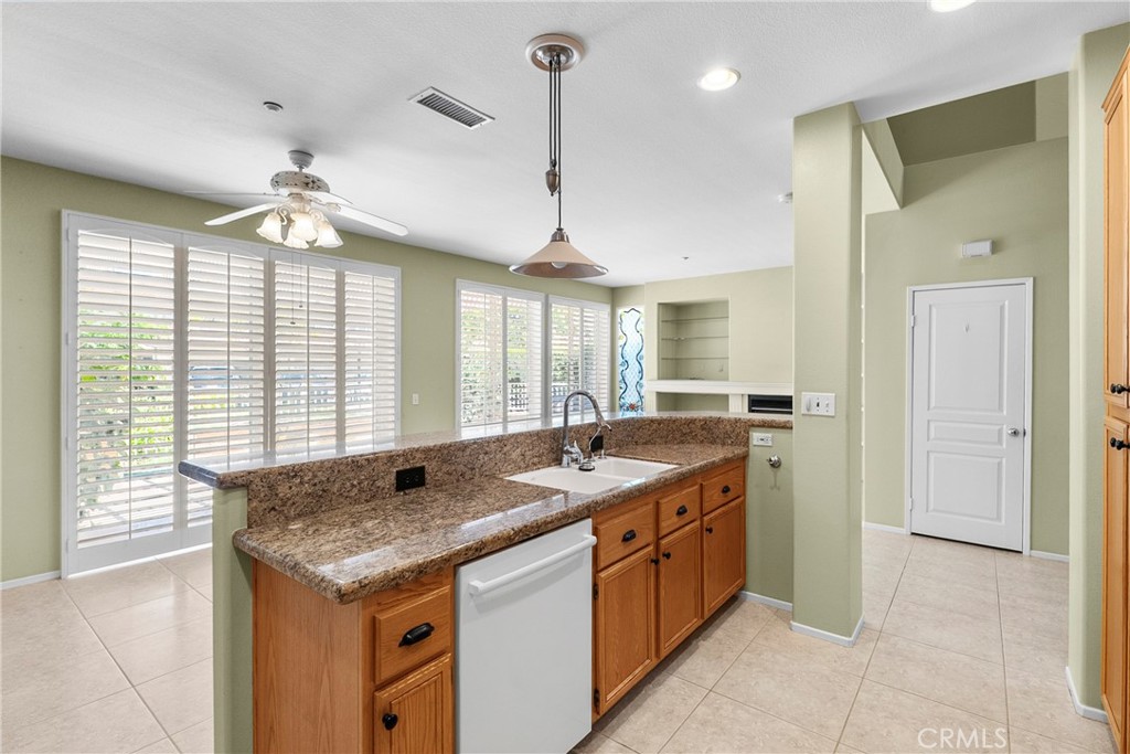 27441 Bonaventure Property Photo 12