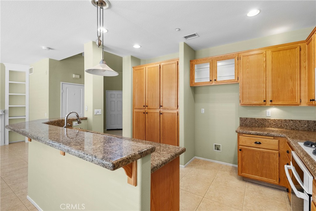 27441 Bonaventure Property Photo 15