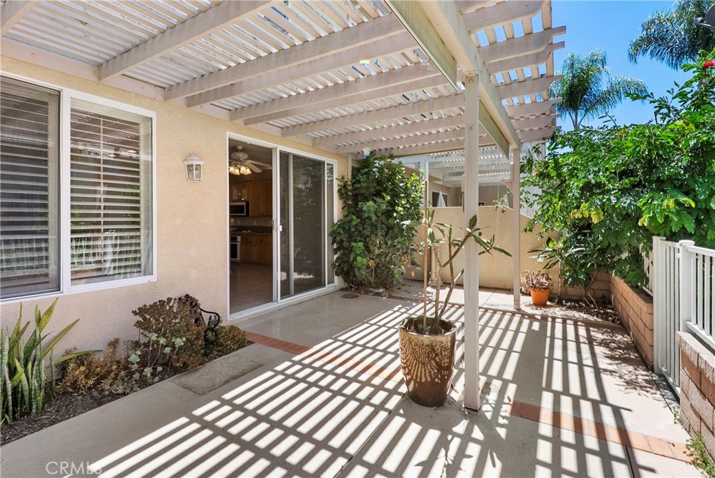 27441 Bonaventure Property Photo 18