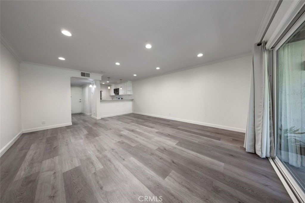 306 Orange Blossom Property Photo 3