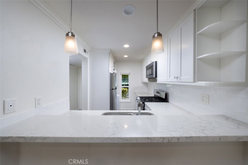 306 Orange Blossom Property Photo 4