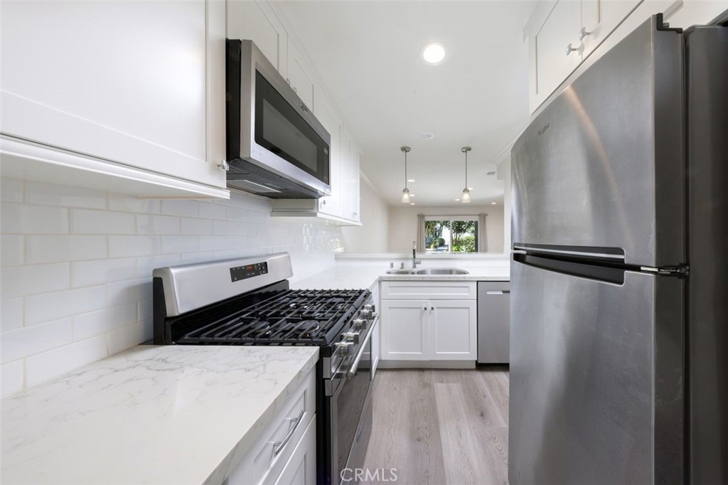 306 Orange Blossom Property Photo 5