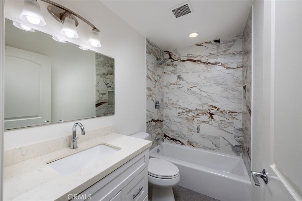306 Orange Blossom Property Photo 7