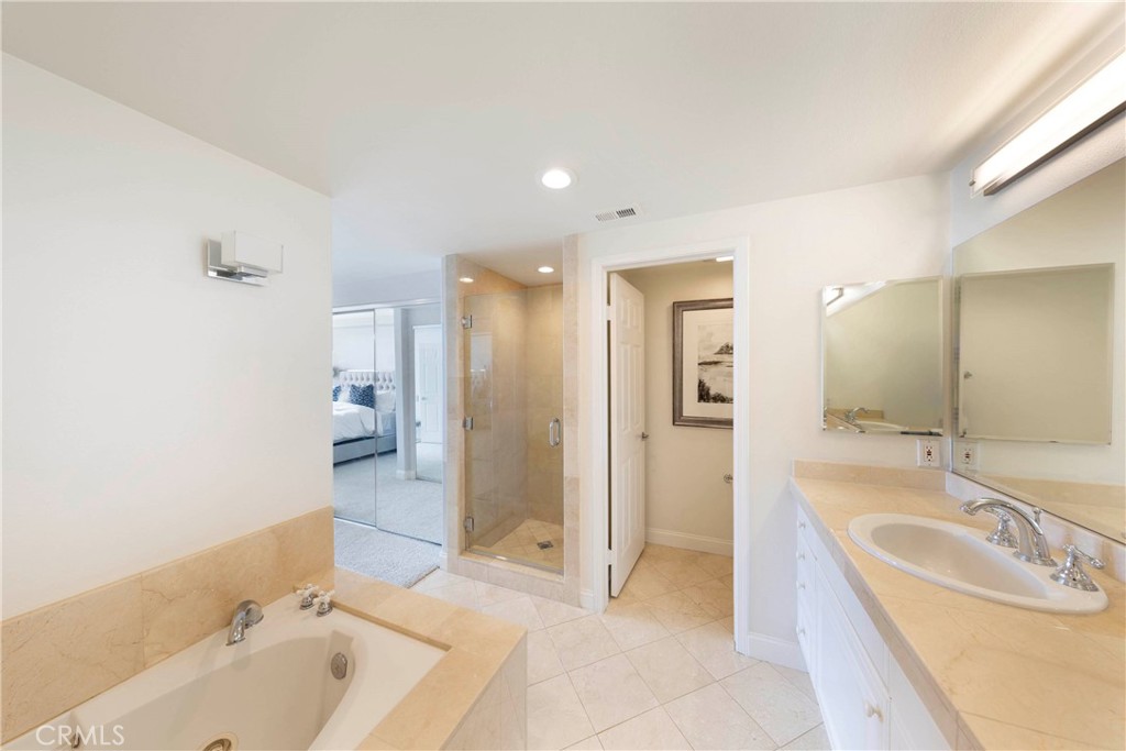 1500 E Ocean Boulevard 206 Property Photo 16