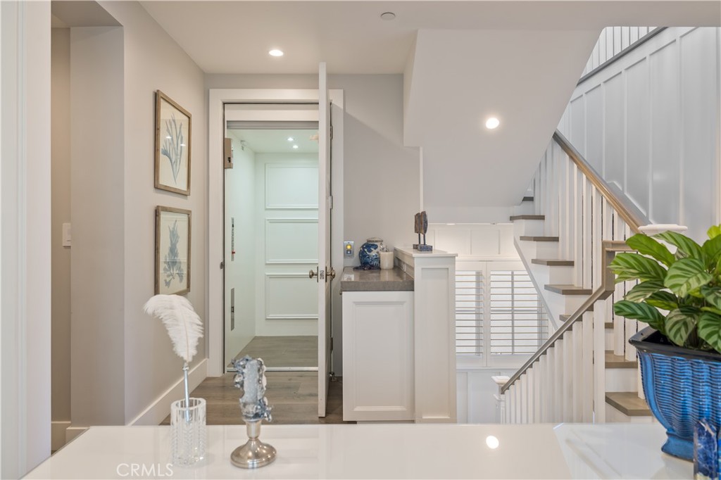 121 41st Property Photo 25