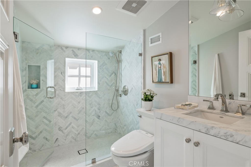 121 41st Property Photo 31