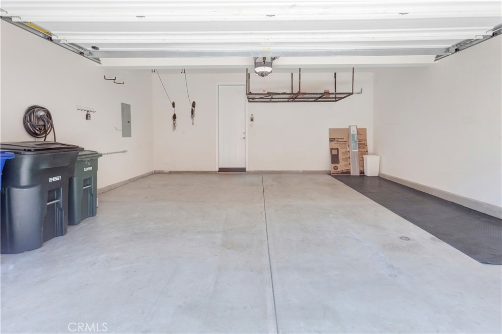 76 Finch Property Photo 30