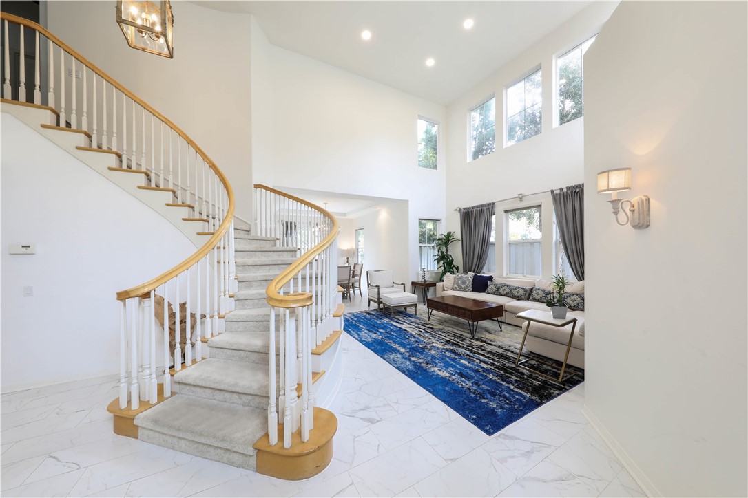 27 Vienne Property Photo 2