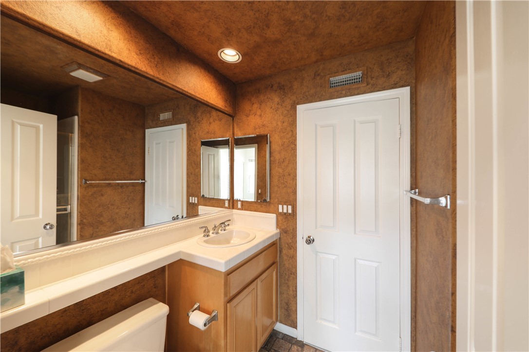 27 Vienne Property Photo 12