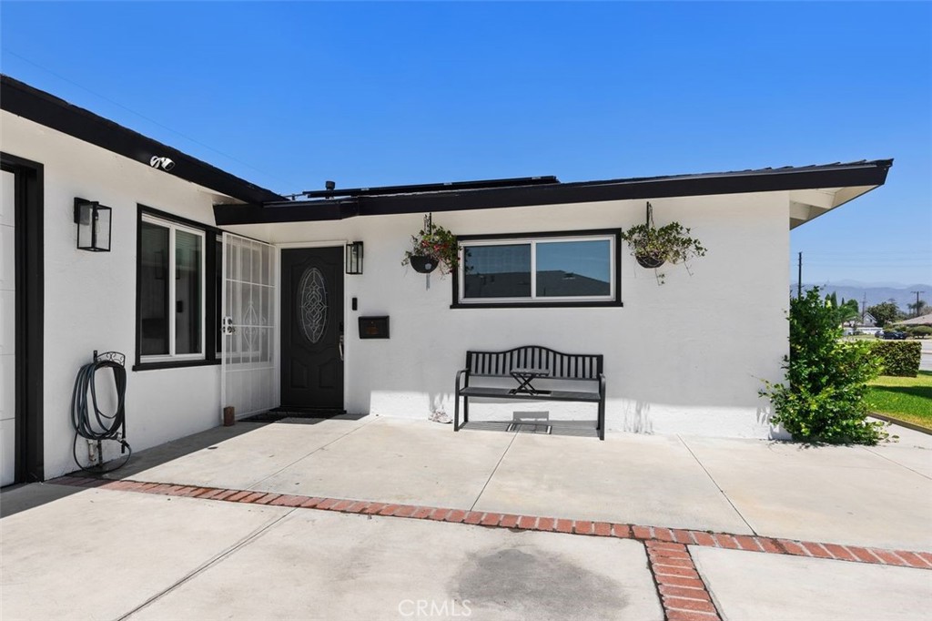 4711 N Hollenbeck Property Photo 6