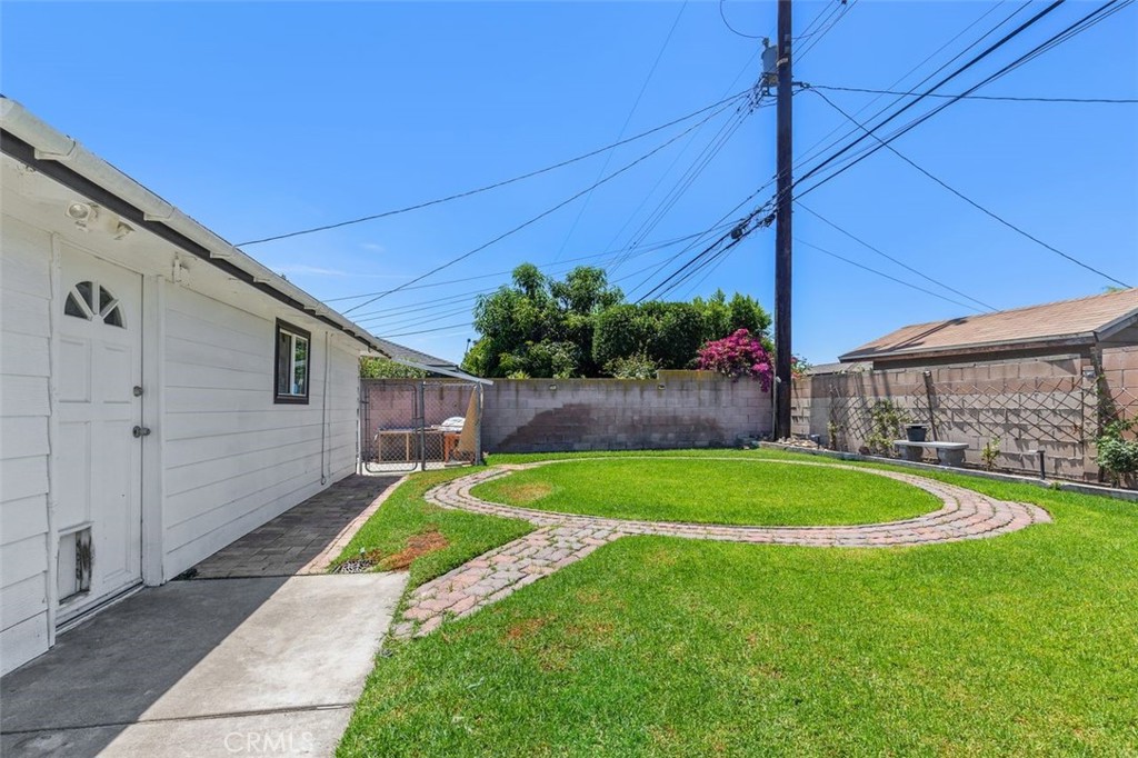 4711 N Hollenbeck Property Photo 7