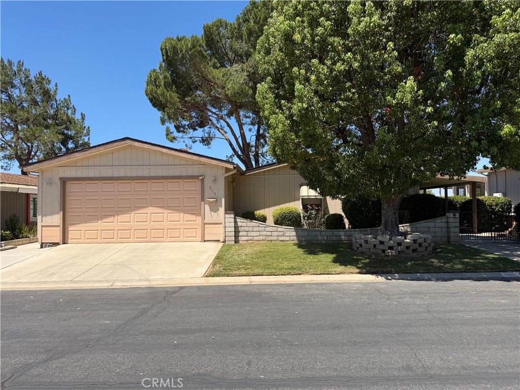 10961 Desert Lawn 315 Property Photo 1