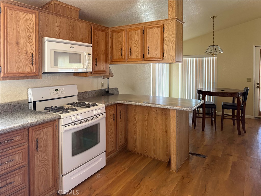 10961 Desert Lawn 315 Property Photo 12