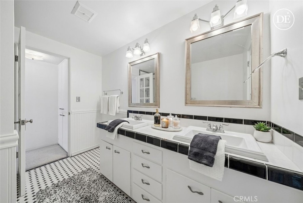 1706 Westcliff Property Photo 14