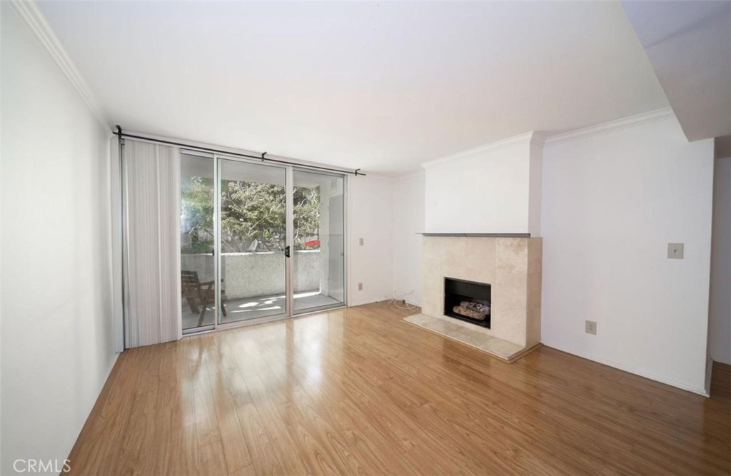 5325 Newcastle 108 Property Photo 5