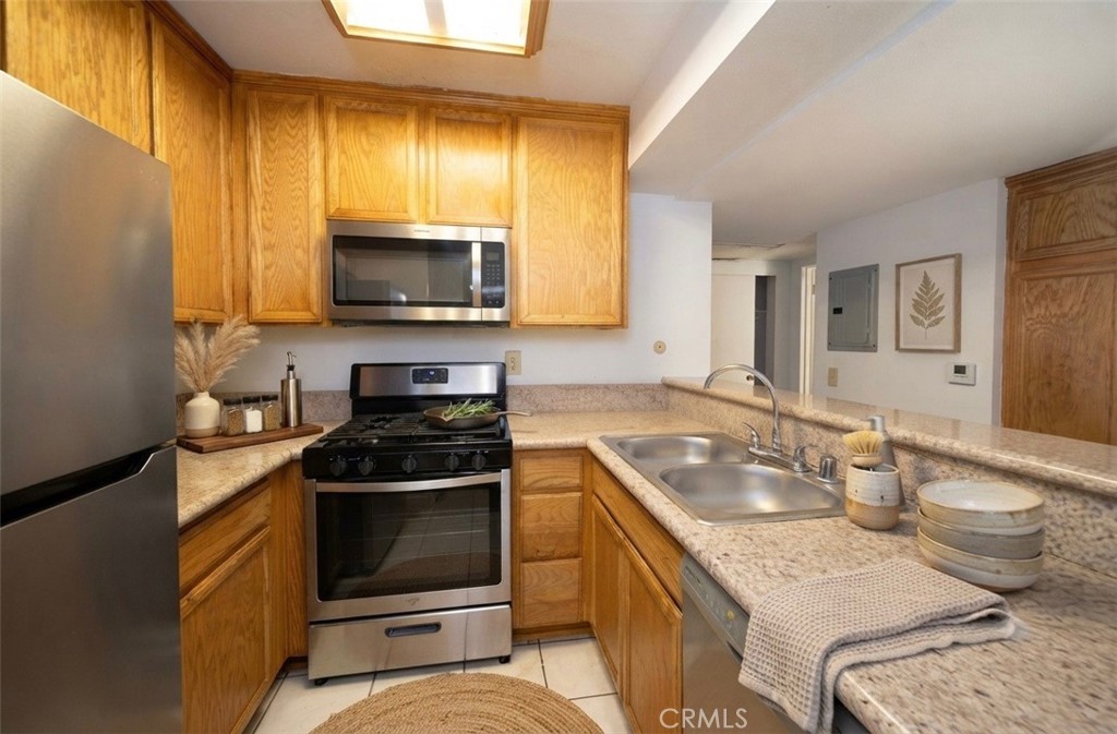 5325 Newcastle 108 Property Photo 8