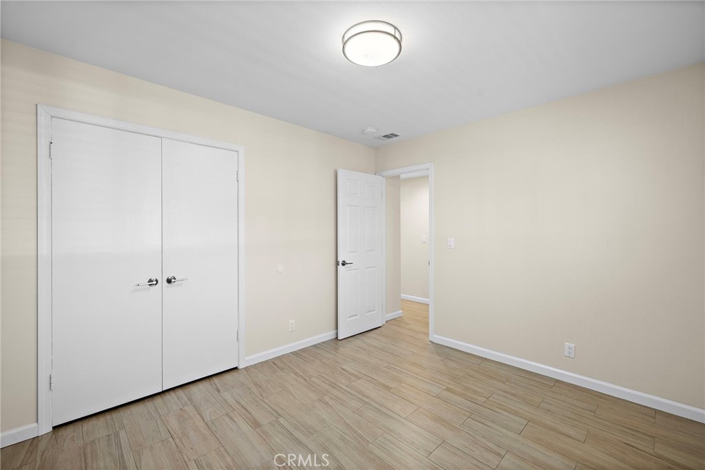 916 E Jonquil Property Photo 22