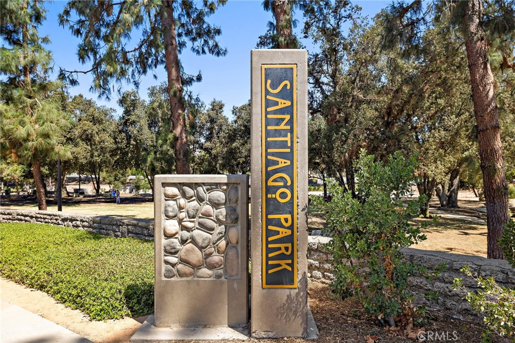916 E Jonquil Property Photo 34