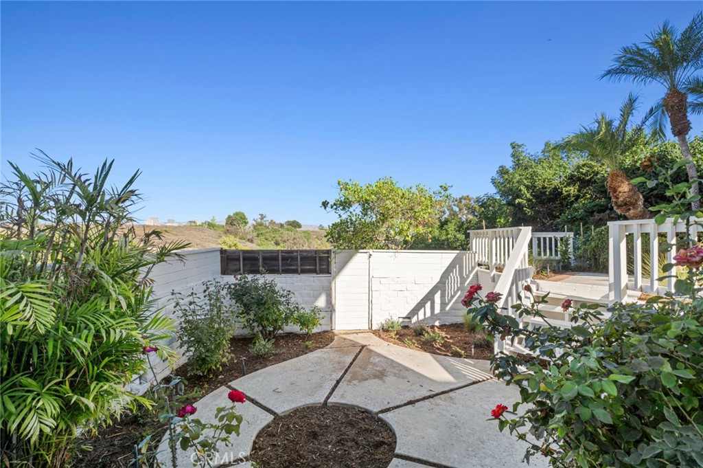 608 Saint James Place Property Photo 45