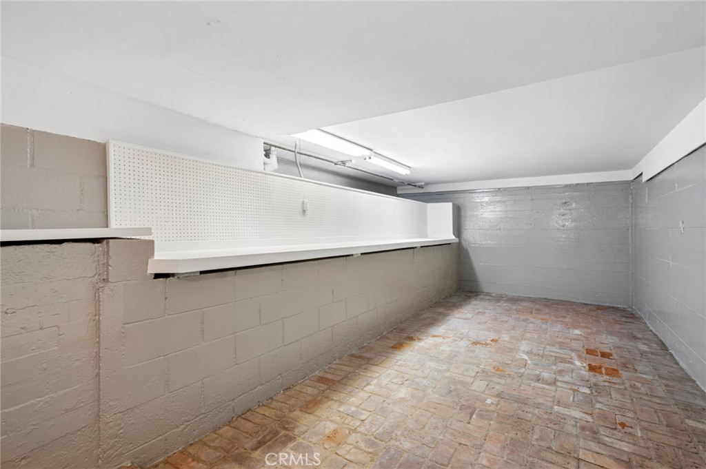 608 Saint James Place Property Photo 47