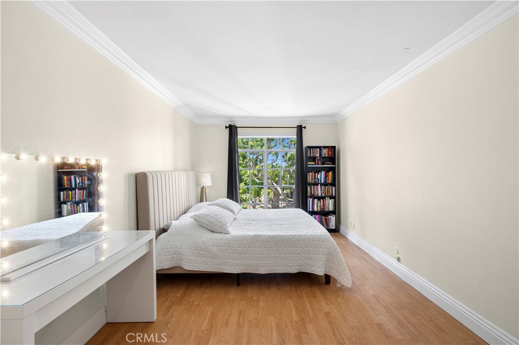 300 Cagney 206 Property Photo 13