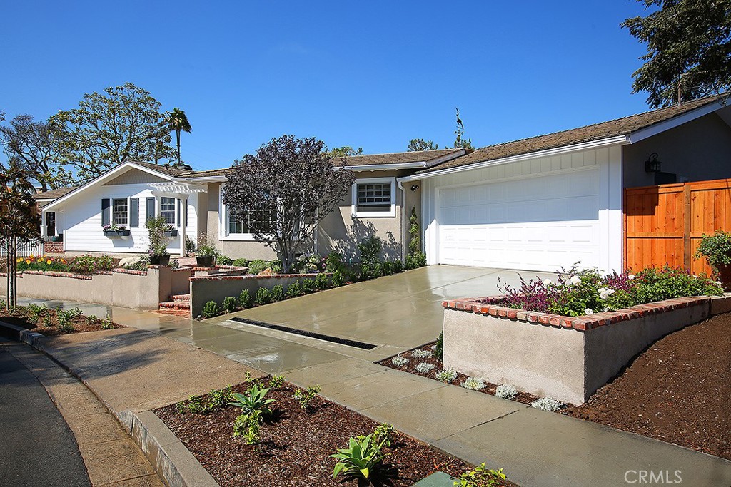 554 Hazel Drive Property Photo 1