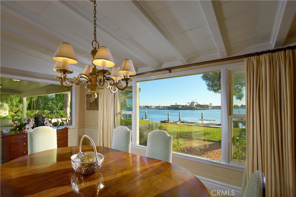 20 Harbor Island Property Photo 8
