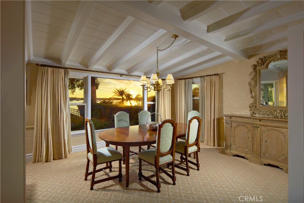 20 Harbor Island Property Photo 9