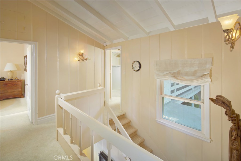 20 Harbor Island Property Photo 13