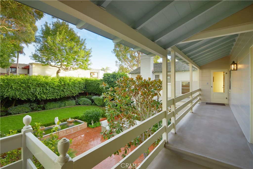 20 Harbor Island Property Photo 15