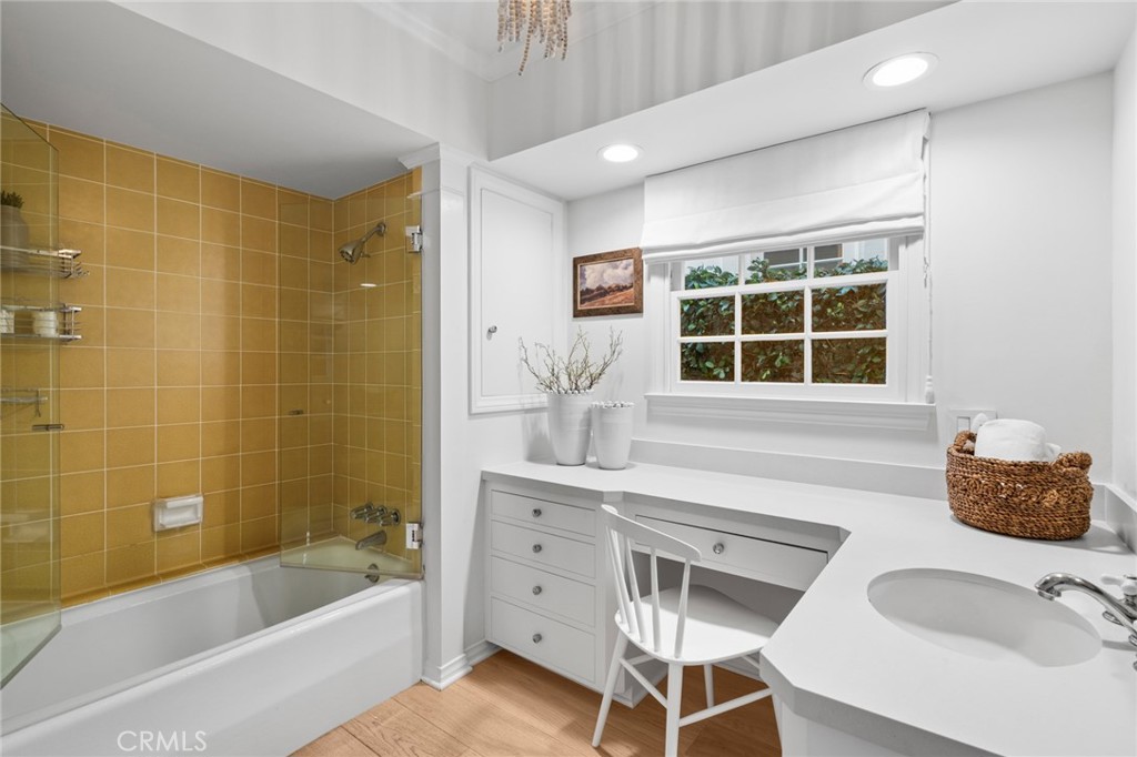1411 E Bay Avenue Property Photo 21