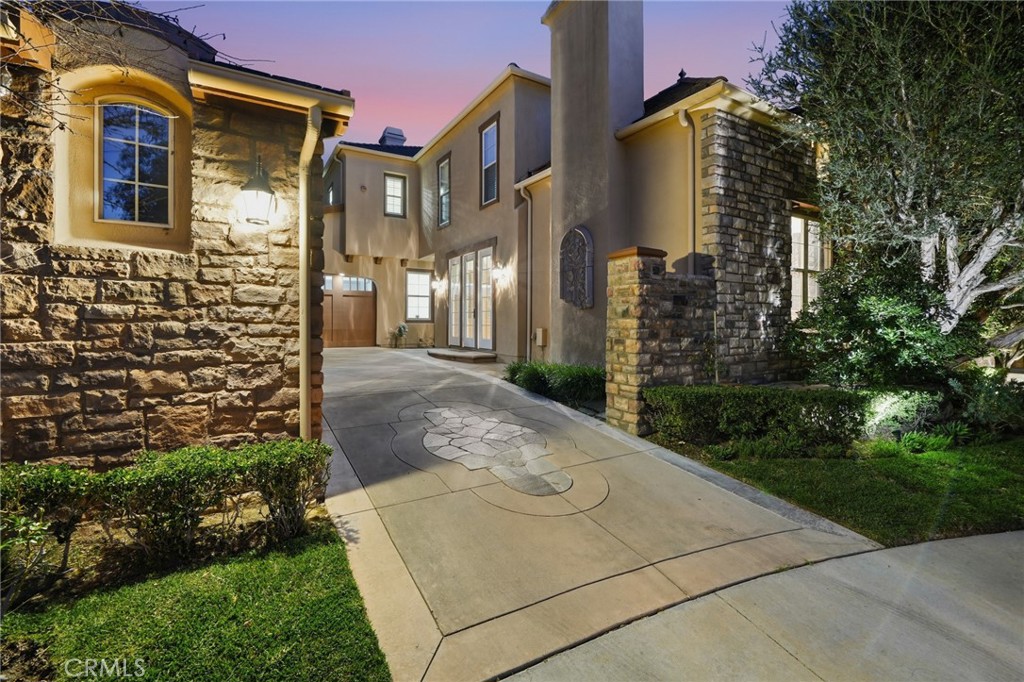 42 Lemans Property Photo 2