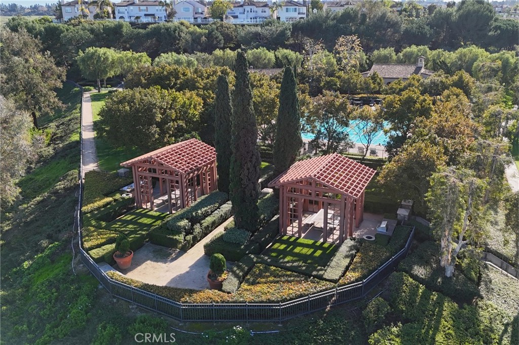 42 Lemans Property Photo 33