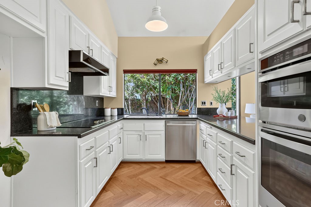 21 Glorieta W Property Photo 10