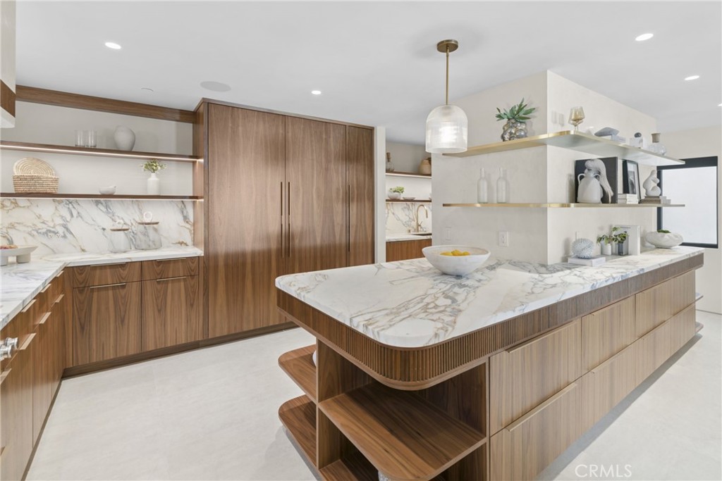 503 J Property Photo 14