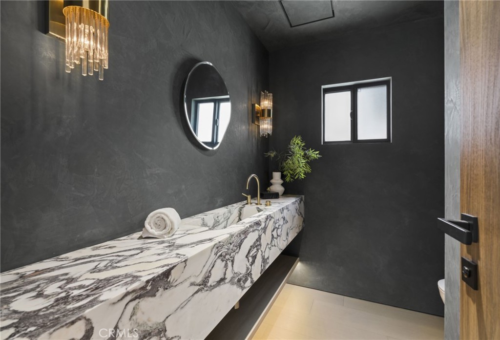 503 J Property Photo 20