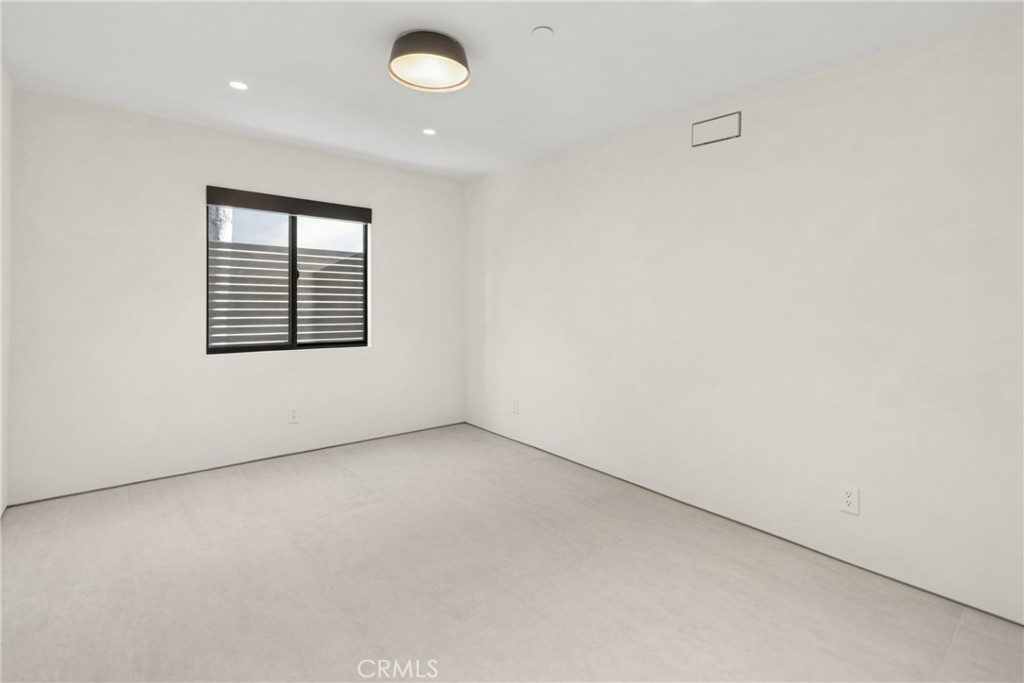 503 J Property Photo 39