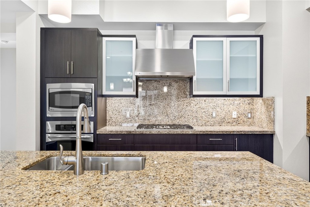 21 Gramercy 309 Property Photo 3