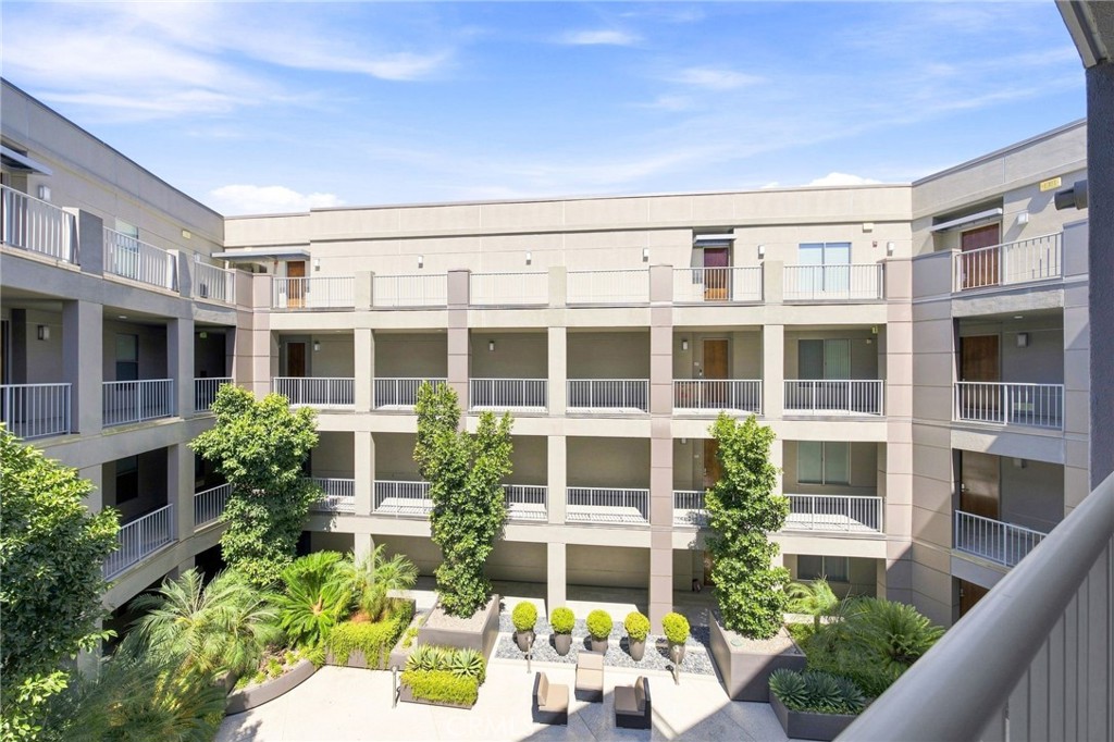 21 Gramercy 309 Property Photo 13