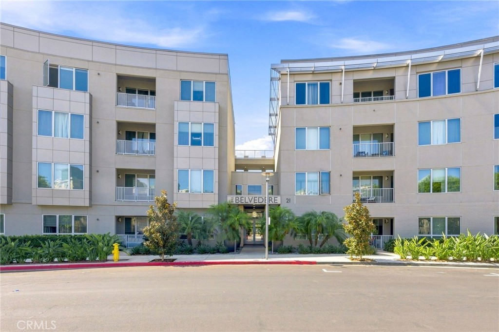 21 Gramercy 309 Property Photo 24