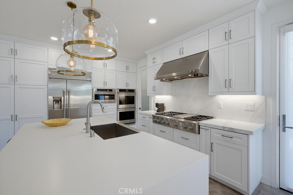 162 Bowery Property Photo 22