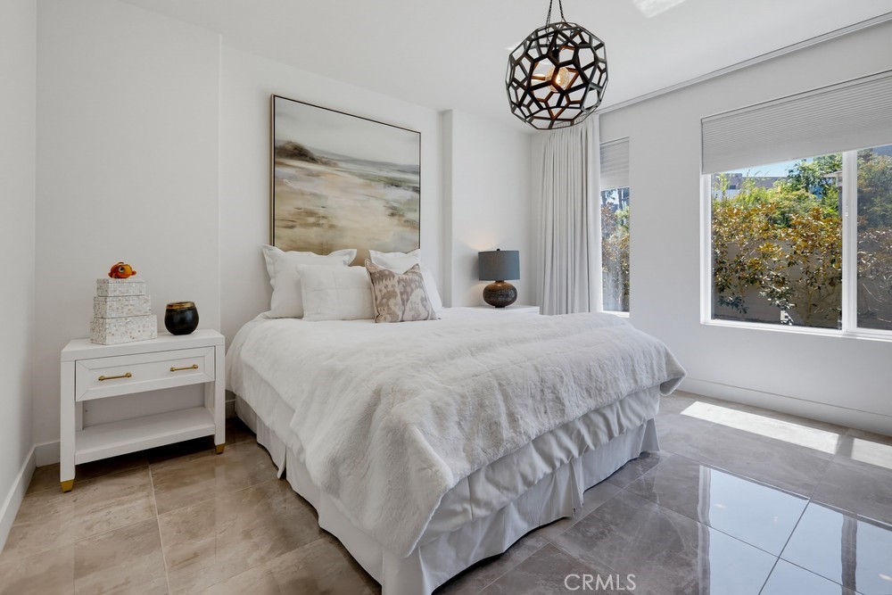 162 Bowery Property Photo 31