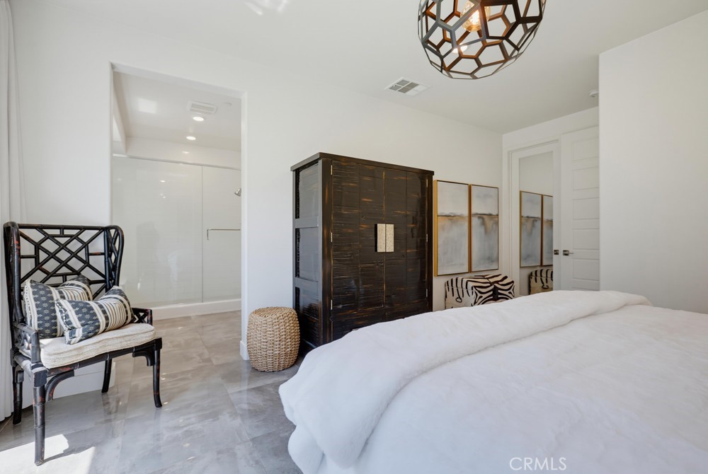 162 Bowery Property Photo 34
