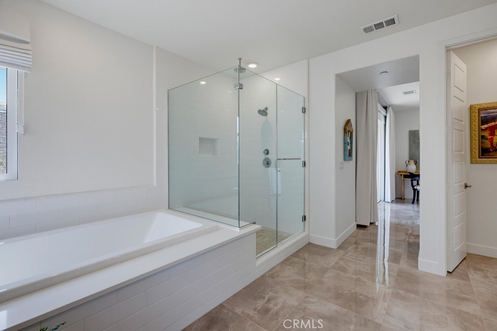 162 Bowery Property Photo 52